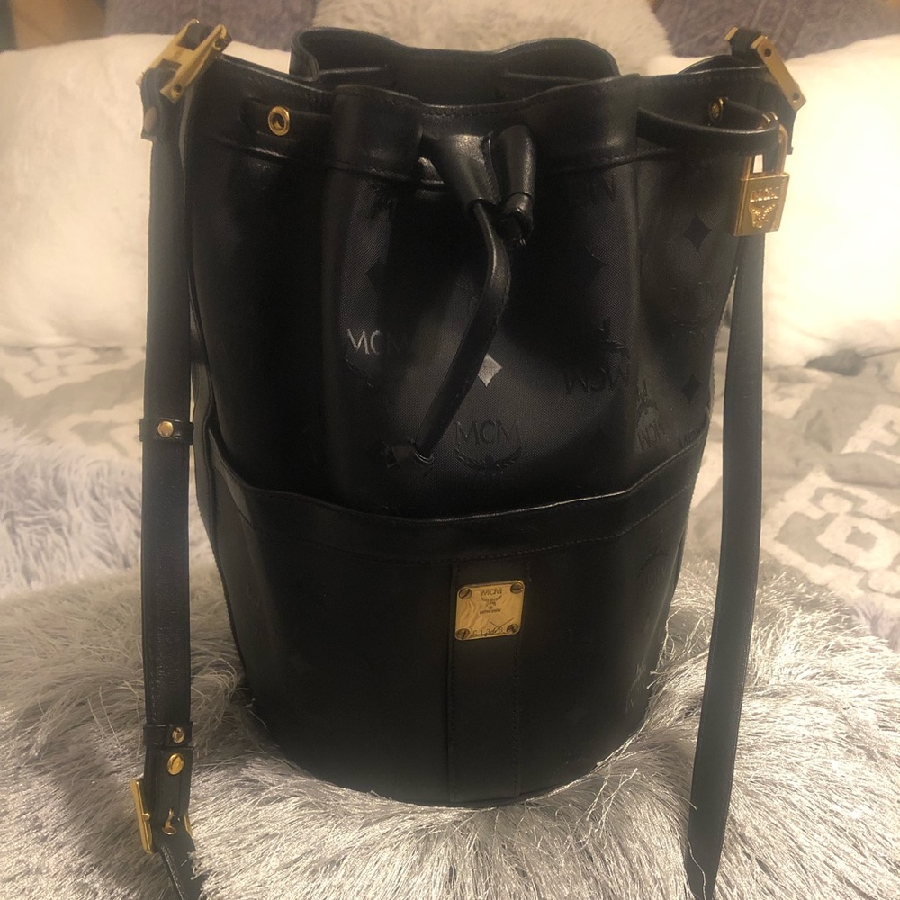 MCM Bucket bag Authentic